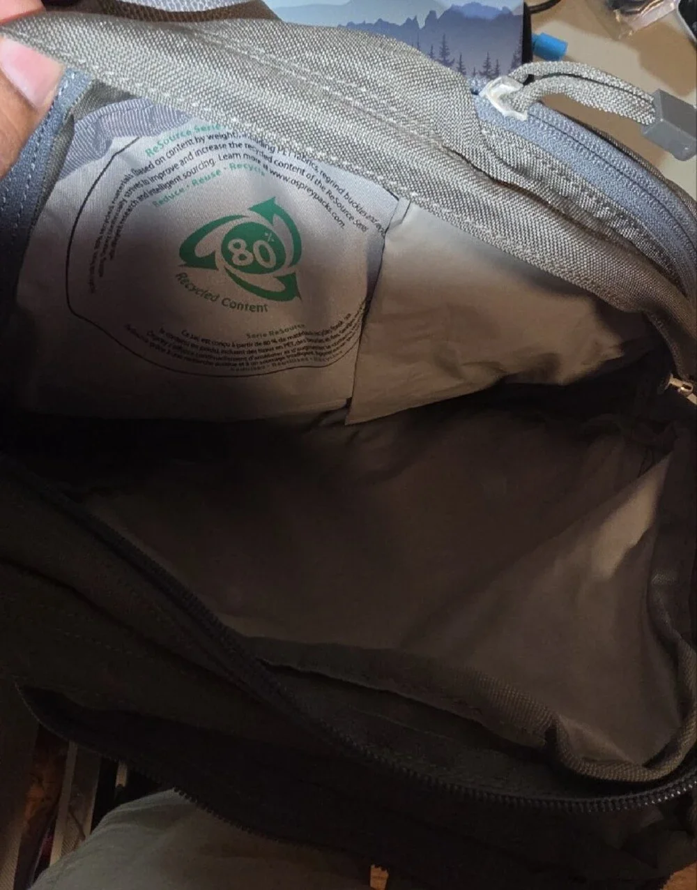 OSPREY SLING Black and Gray Commuter